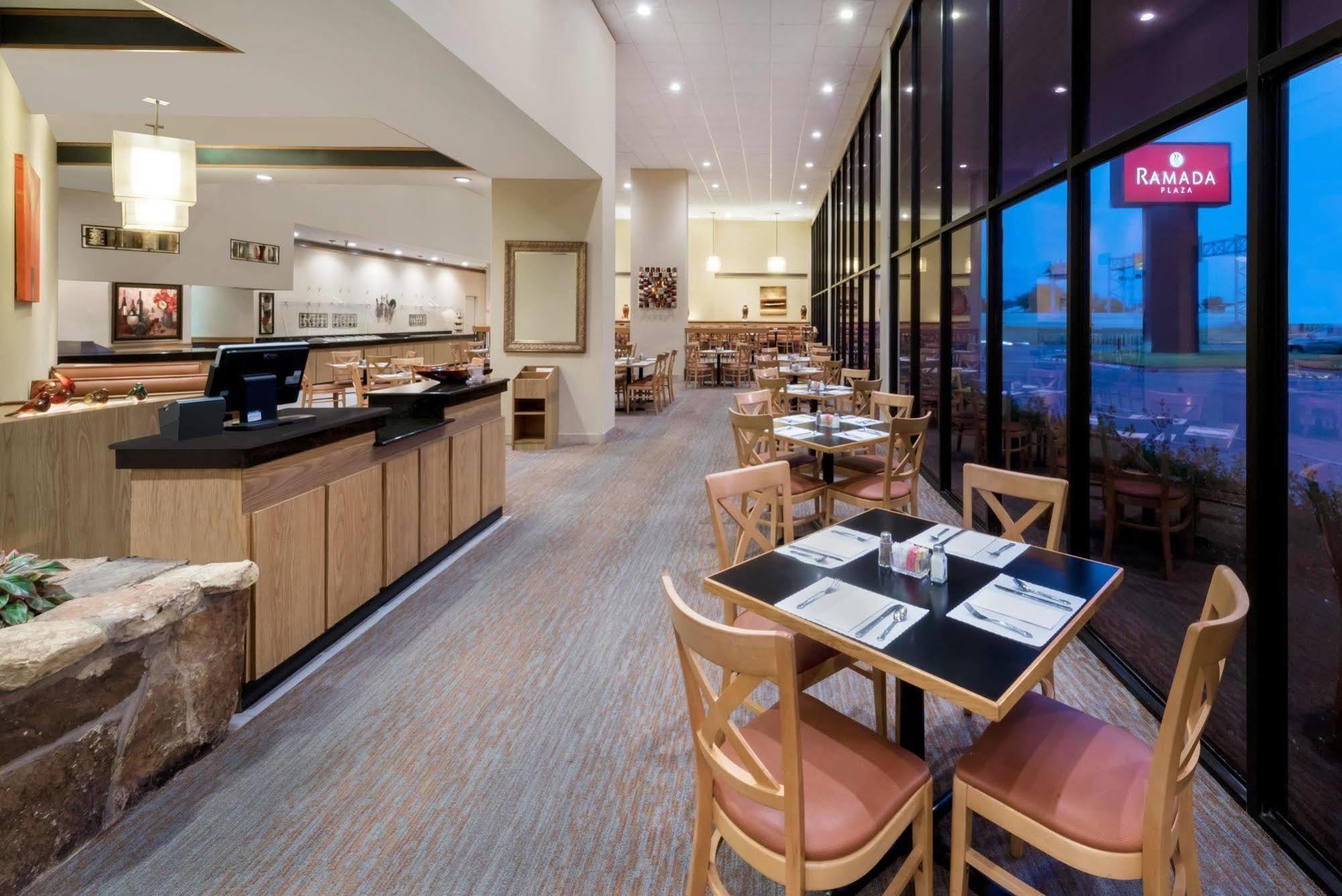 Hotel Ava 러레이도 외부 사진